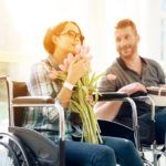 Online daten: 3 handige tips voor rolstoelgebruikers
